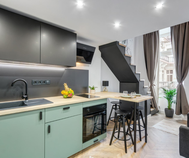 RK Apartment | A/C | Quiet | Central