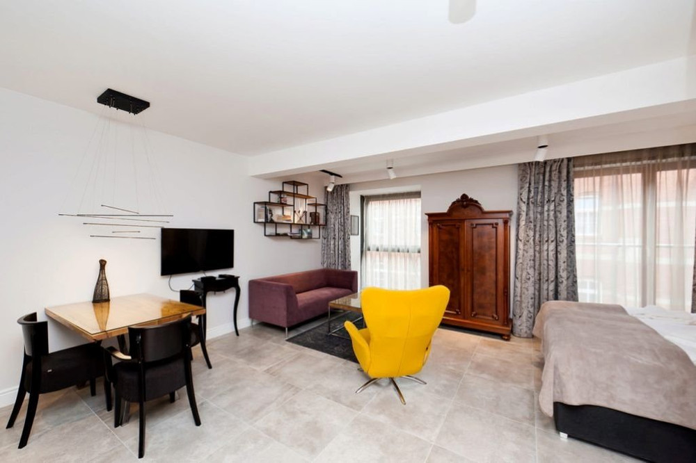 Studio apartment, Trynitarska 6/45 preview