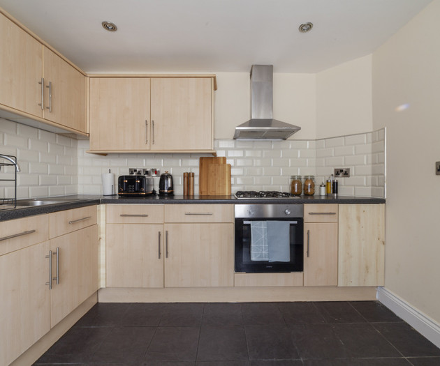 3BR Stylish, Garden, Parking, Stratford