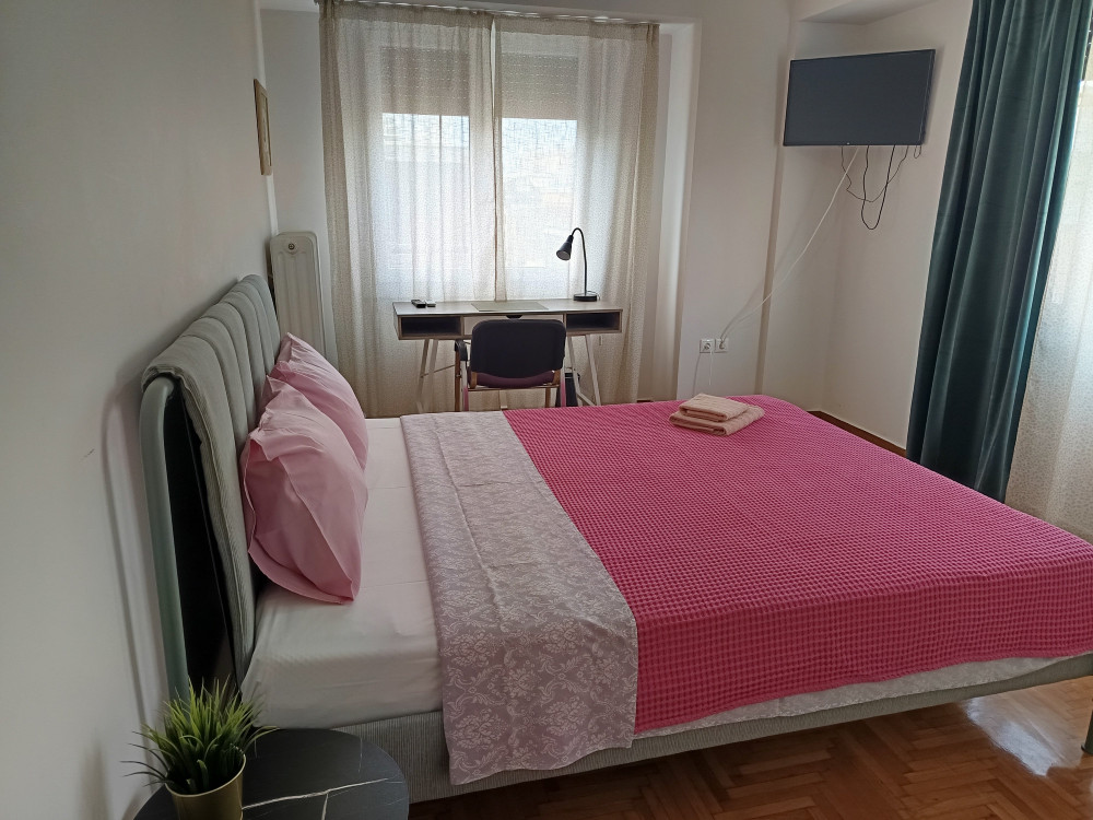 Private bedroom in the center of Athens preview