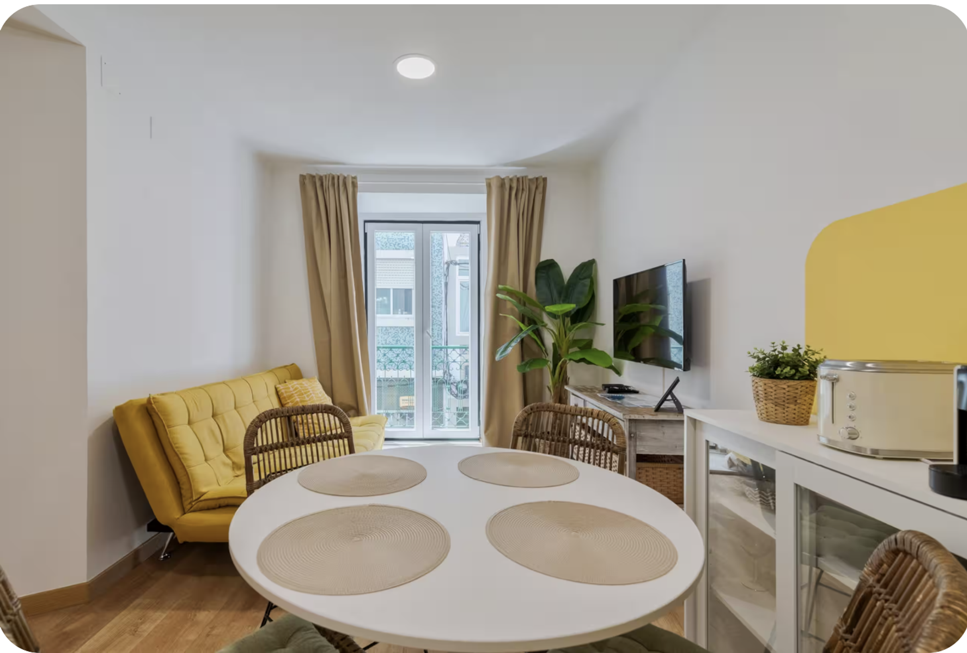Dining area with balcony view