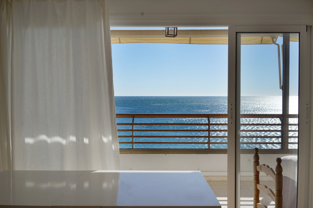 The sea view room in Alicante preview