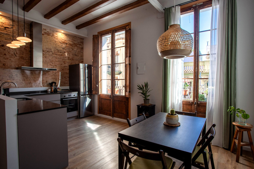 Cozy apartment clot/poble nou Barcelona preview