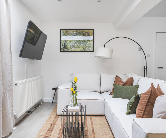 Gorgeous 3 Bed Flat, Kilburn - Central Location