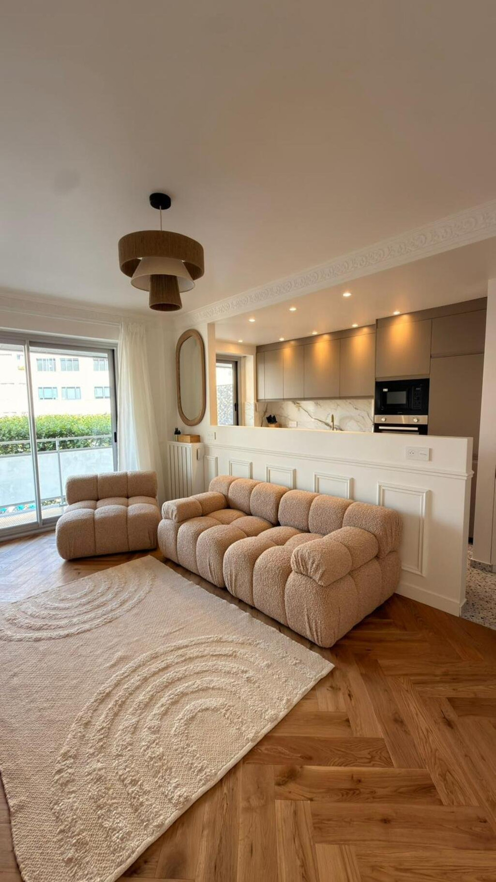 A one-of-a-kind 2-room apartment, fully renovated preview