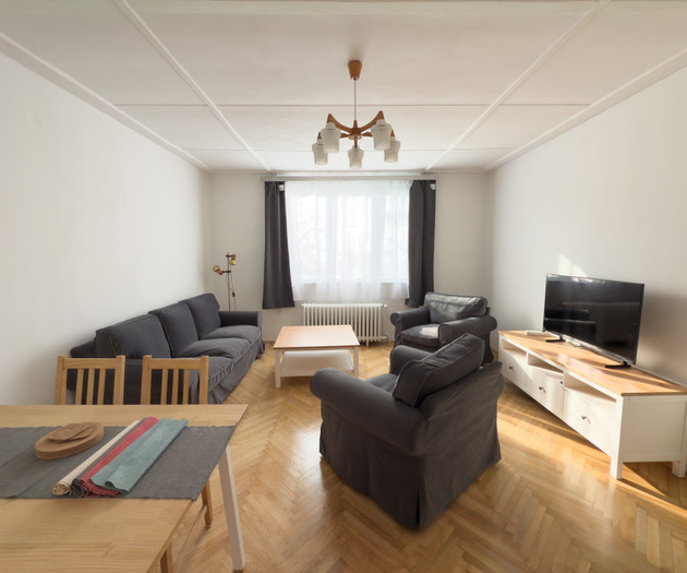 Family townhouse in a green area near the metro