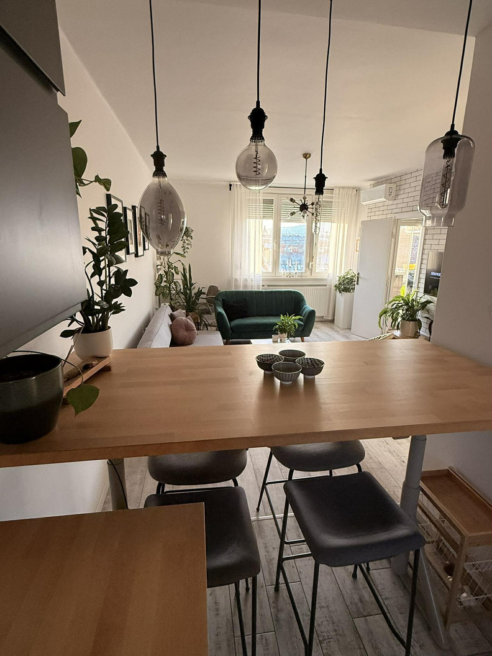 Cozy 44m2 Panoramic Studio preview