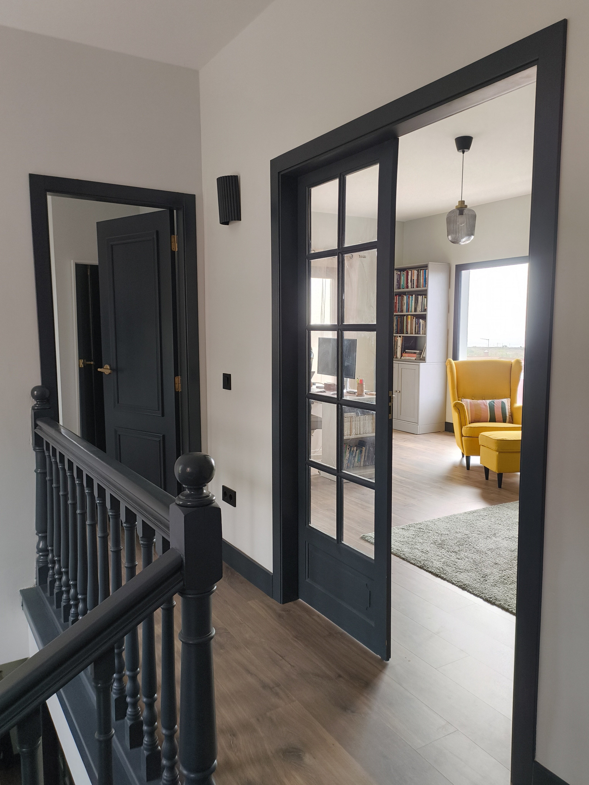 Access to room and working space