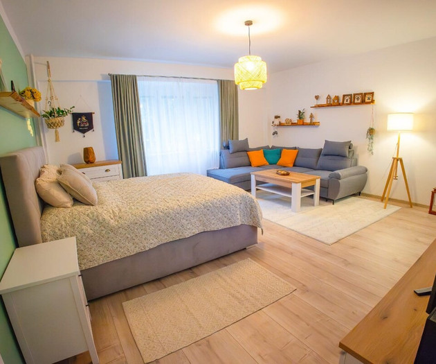 Cozy Little Apartment in Old Tw