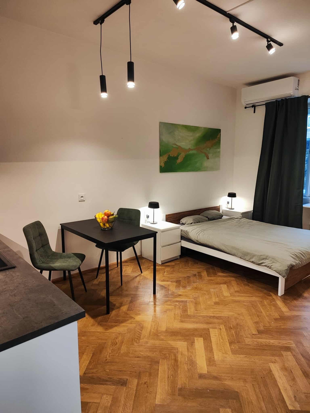 Modern apartment in Prague 3 preview