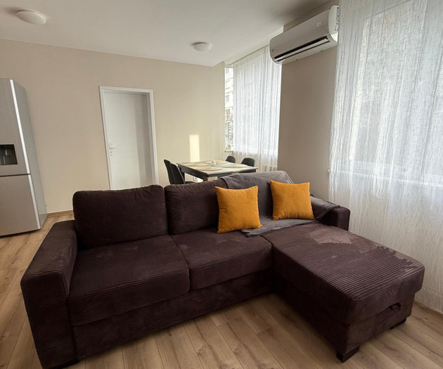 Bright 1BR Apartment with 600 Mbps Fiber & A/C | 2