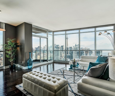 Stunning Penthouse Toronto 2 Bedrooms Amazing view