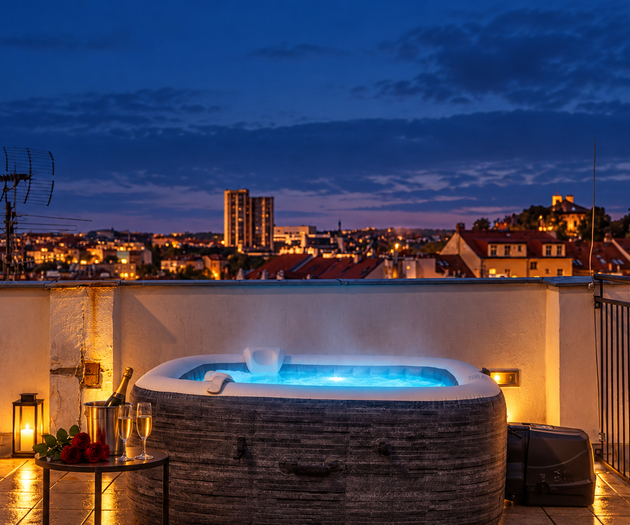 DiCaprio Penthouse | Rooftop Terrace & Jacuzzi