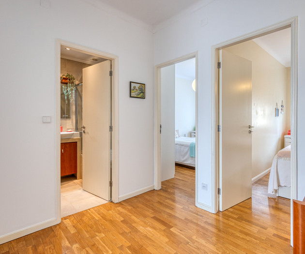 Quarto em Moradia T3
