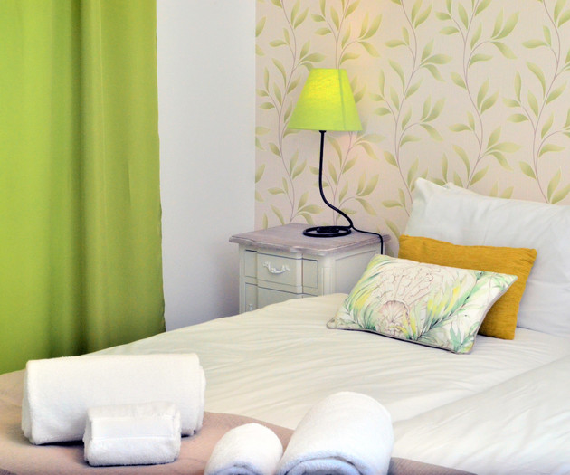 Guesthouse 5 suites 10 Guests 5 wc Avenue liberty