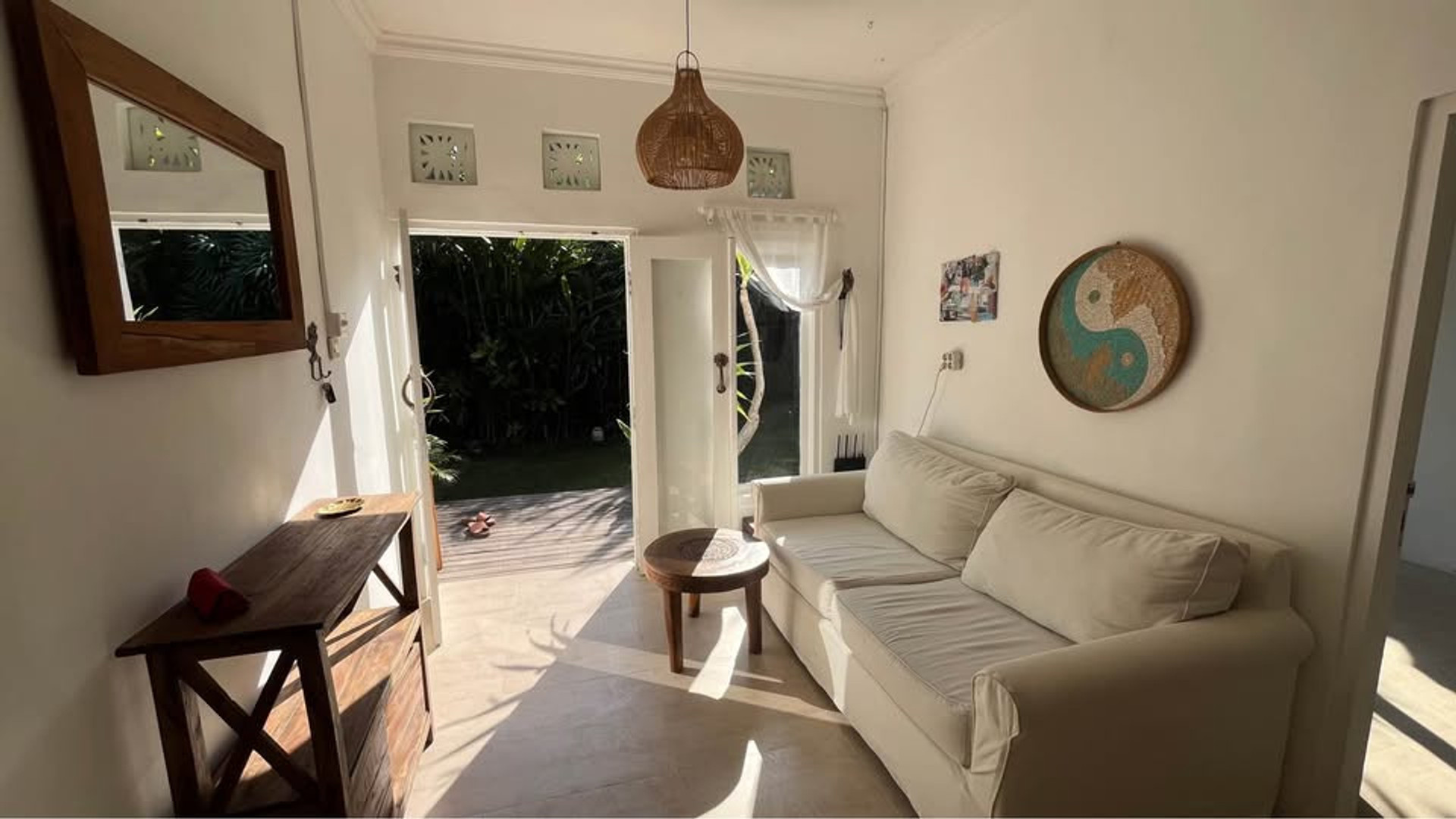 Bright Living room 