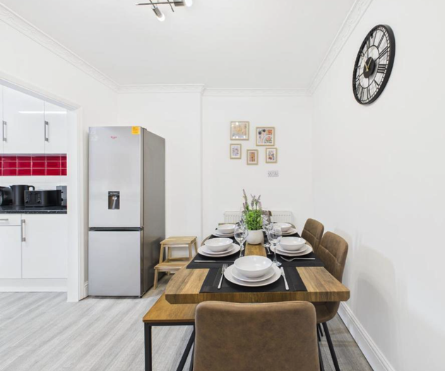 Ireton Park | 4-bed House with 2 Baths & Parking