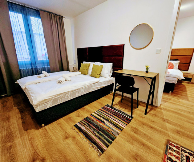 Family 2BR for 1-8 guests | Garden, Parking, Gym