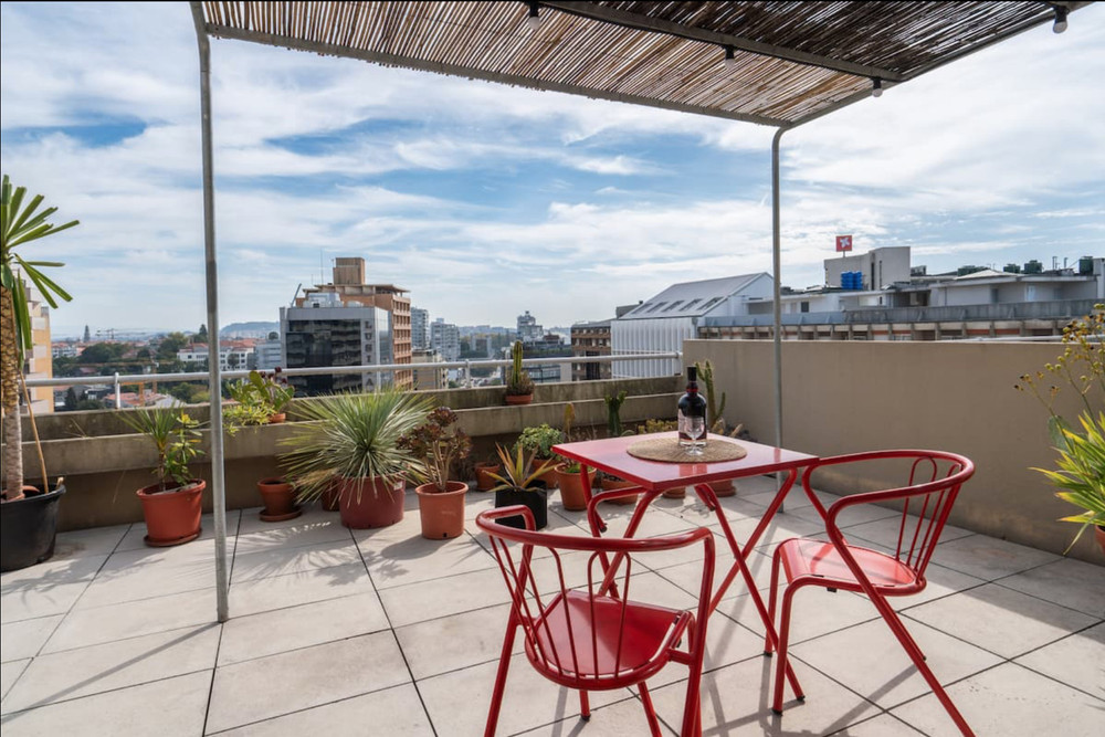 Aesthetic Spacious Flat w/ Terrace preview