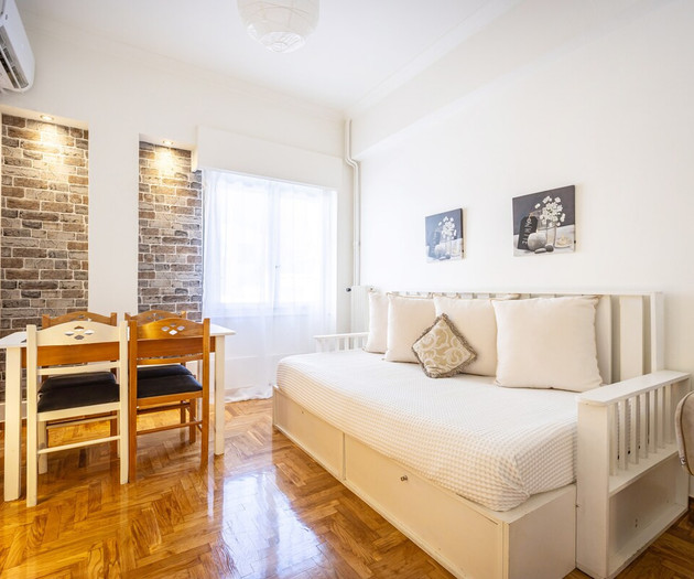 Acropolis Delux 1st FLR Aprt up 4 guests