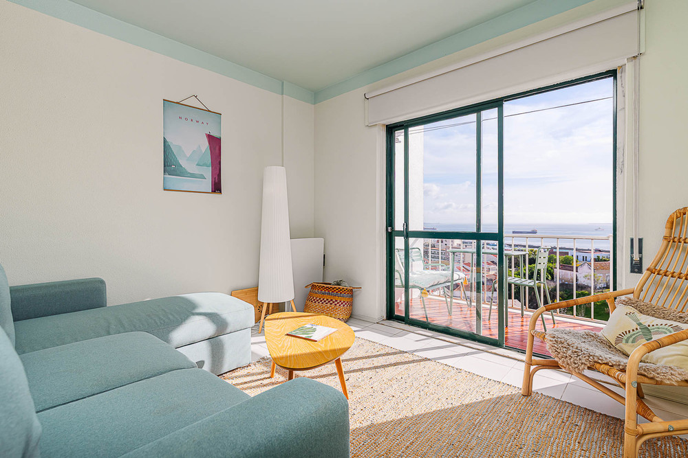 One-bedroom apartment with panoramic views preview