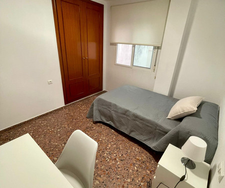 Spacious Apartment 600 m from the UPV in Alcoi