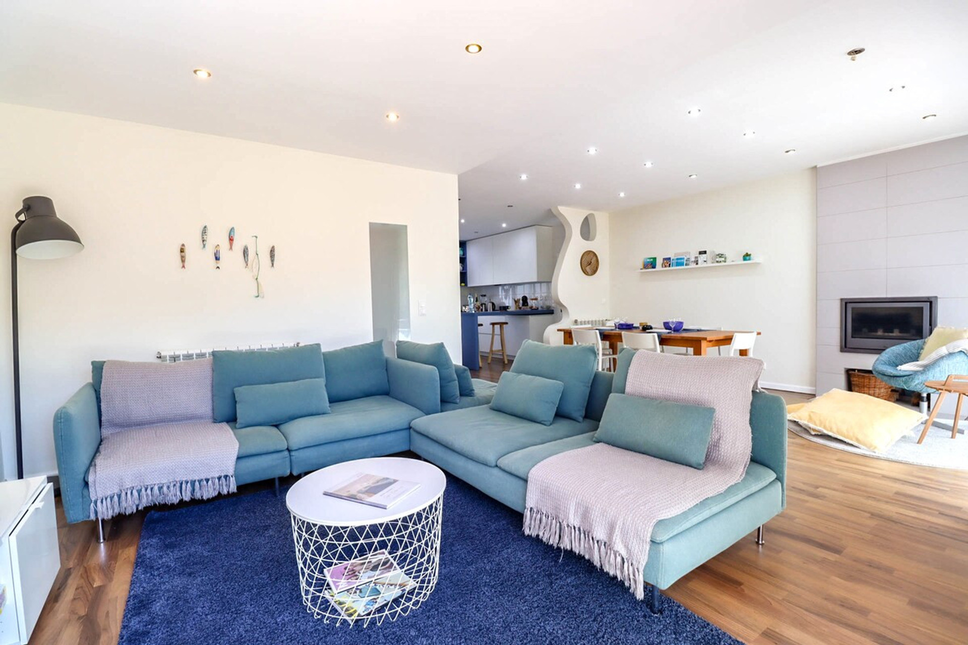 Living room image 1