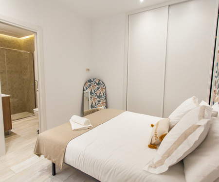 Charming 2-Bedroom Apartment, Central Madrid