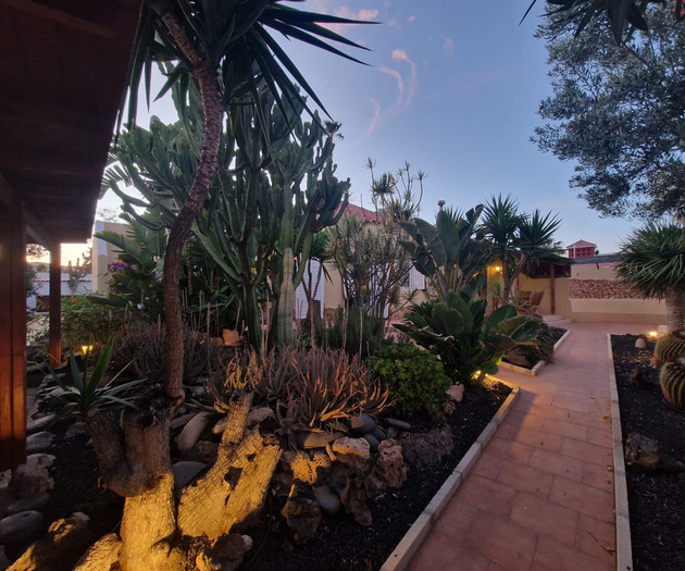 Luxury villa near beachfront in Caleta De Fuste