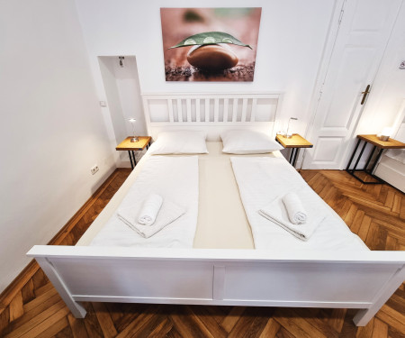 Deluxe Two-Bedroom Apt. - GAL Apartments Vienna***