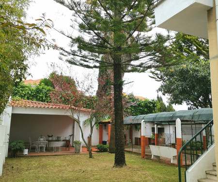 Private double room with shared bathroom - Cascais