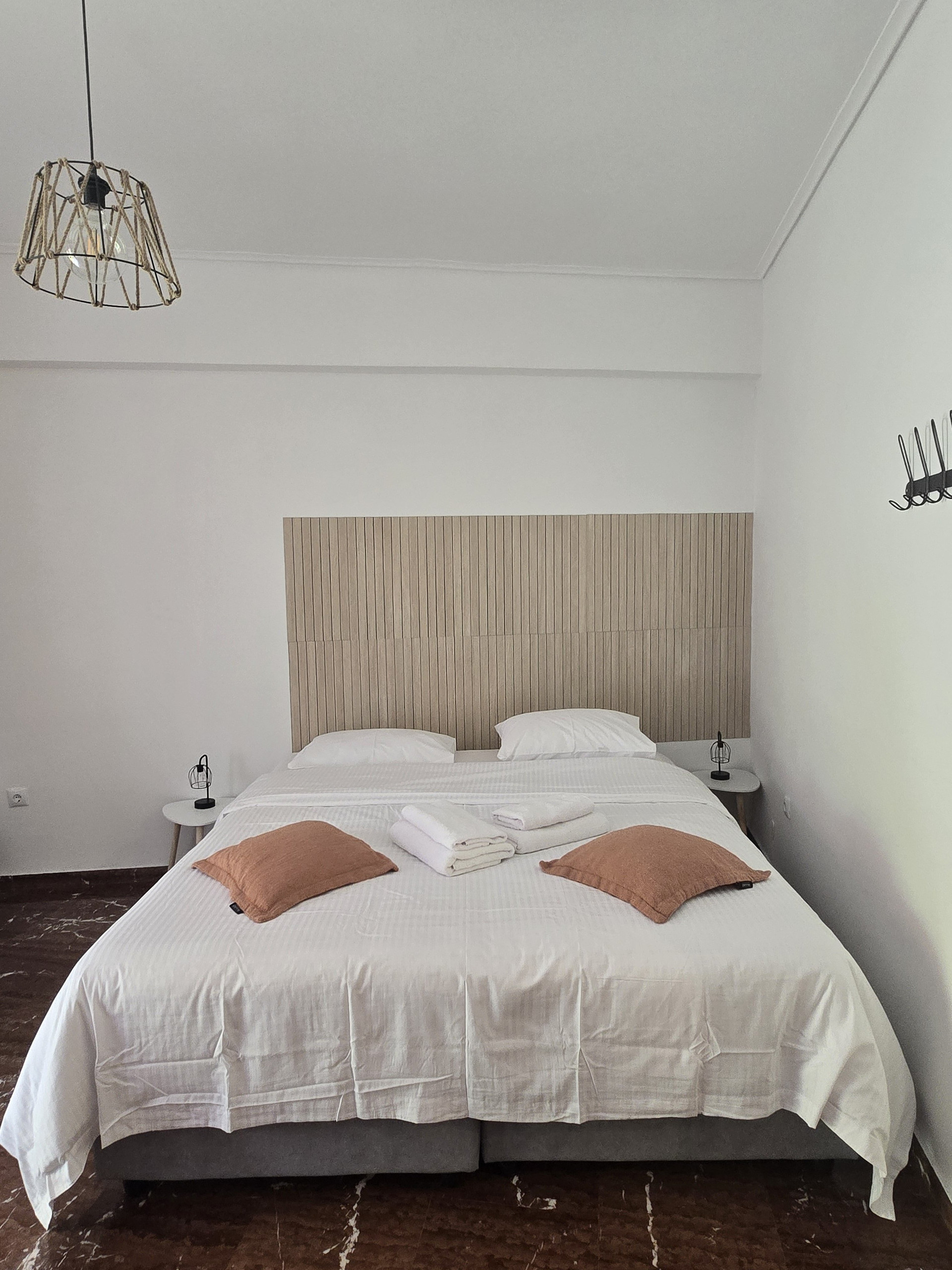 Double bed with pendant light
