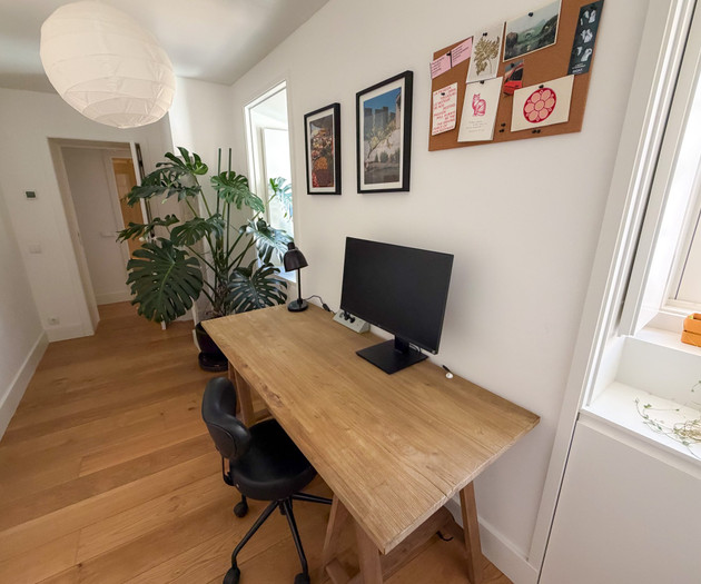 High-end T2 in a fully renovated building