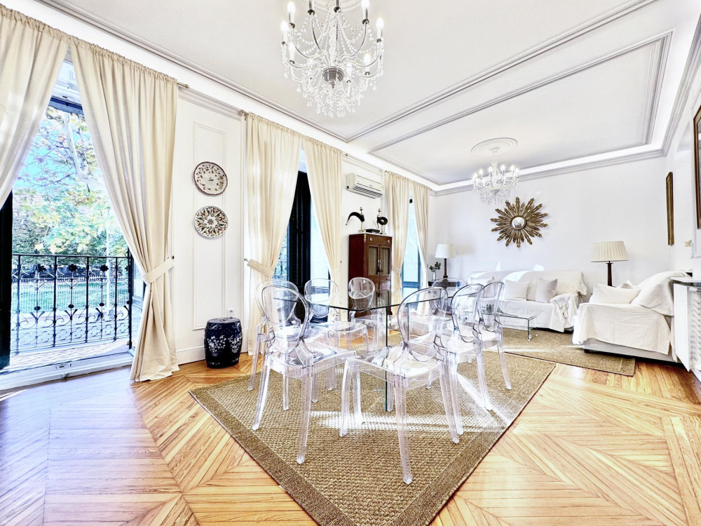 Alfonso XII - Four-Bedroom Apartment Next to El Re preview