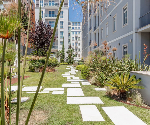 Sottomayor Penthouse in the heart of Lisbon w pool