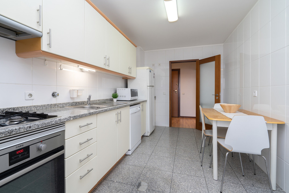 Cozy Sunny Flat w/ Terrace | Sao Joao