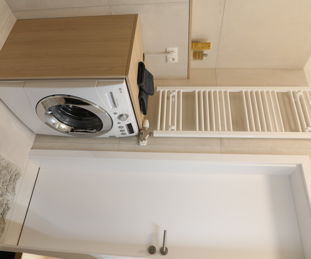 2 bedroom apartment with a balcony city center