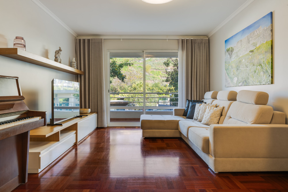 Famous Stay Madeira preview