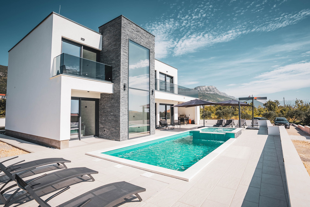 Luxury Workation Villa near Split – Fast WiFi, Sea preview