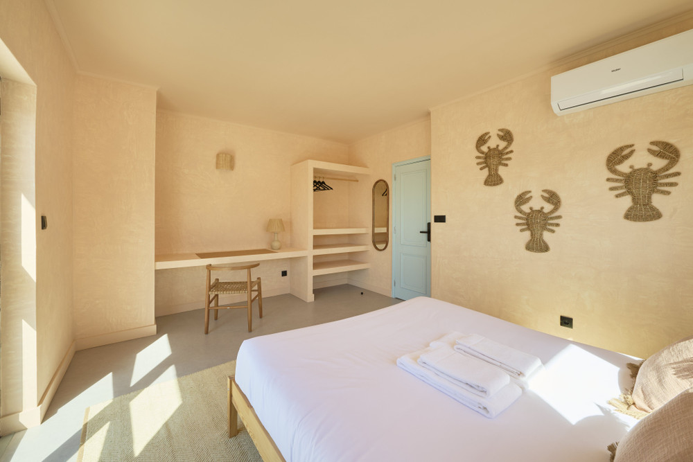 Wander Flats - Cozy Studio by the Sea preview