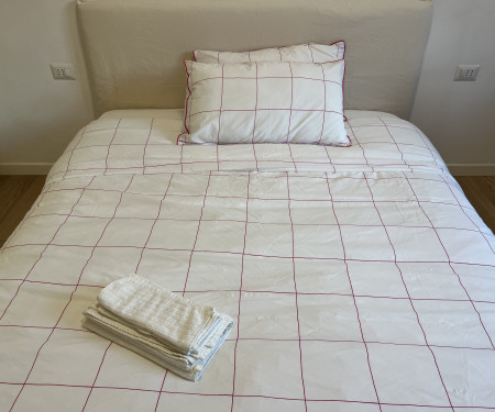 Queen-size bed Room in Milan Center(nearby subway)