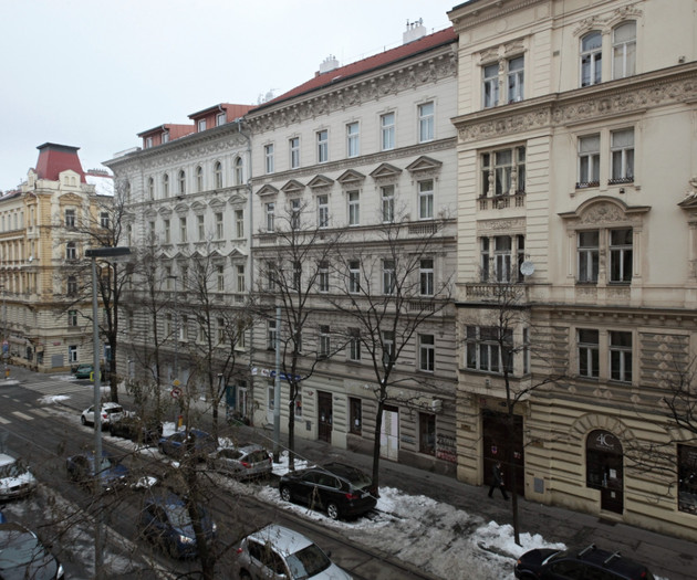 3-bedroom (3+1) - Apartment in Prague 2 district