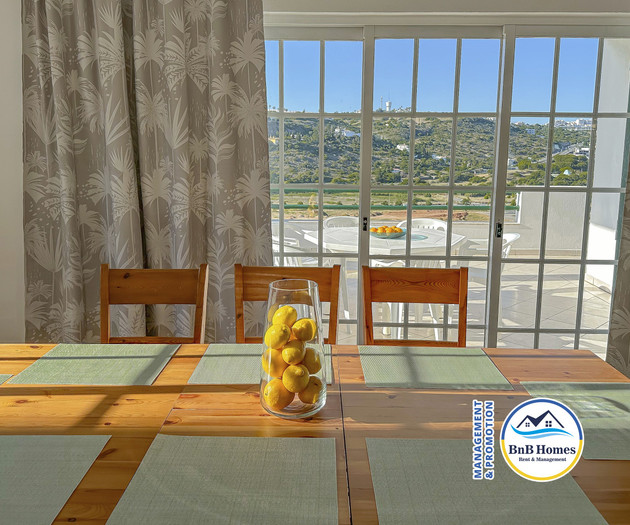 Villa Verde - 4 bedrooms, Marina view, pool & BBQ