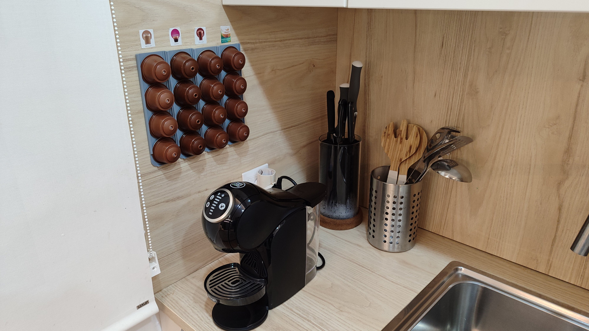 Kitchen coffee machine and utensils