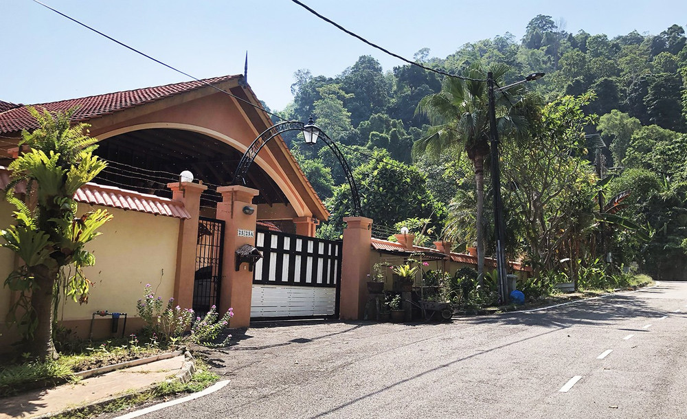 Private pool, total peace, rare quiet living preview