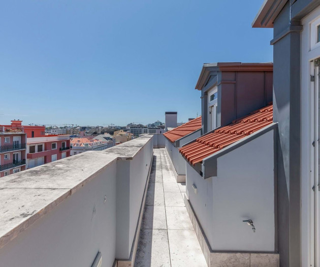 Sottomayor Penthouse in the heart of Lisbon w pool