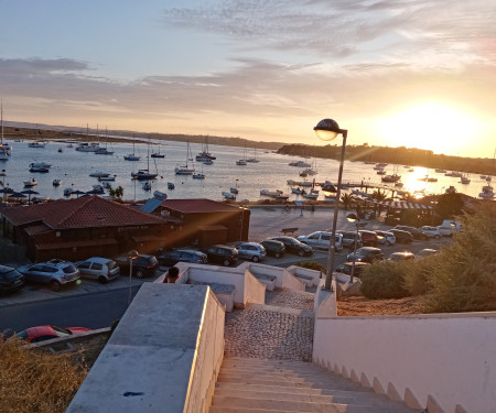 Apartment on the riverside of Alvor