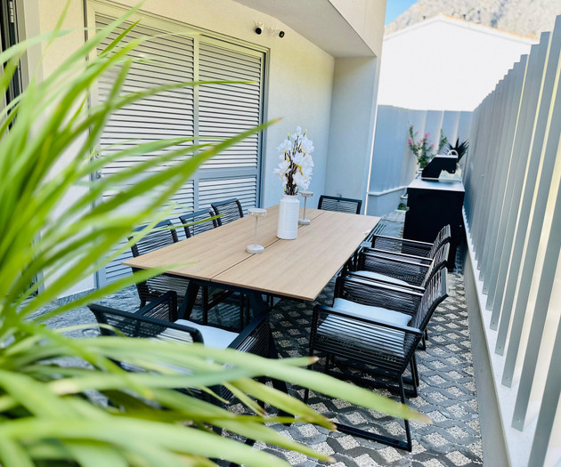 Penthouse Soll 100m from sea