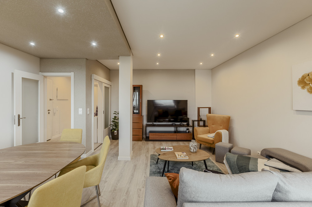 Rustic-Chic 2bed apartment in Almada preview