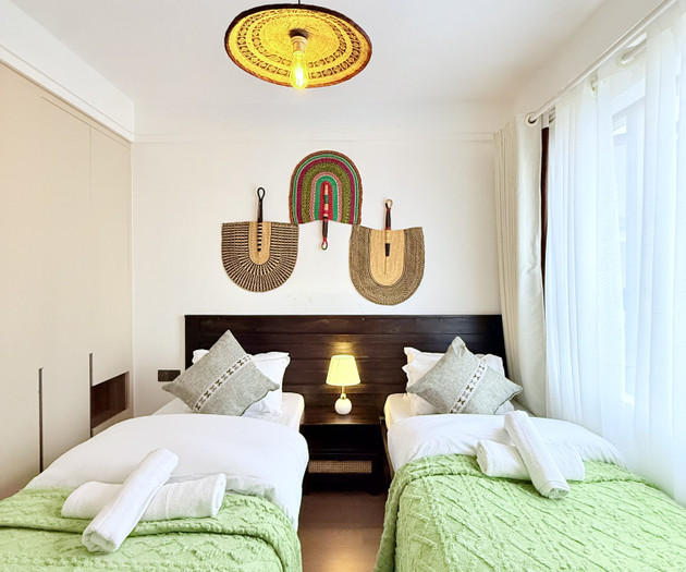 Airy 17th Floor 2BR: City Views, Balcony & Pool